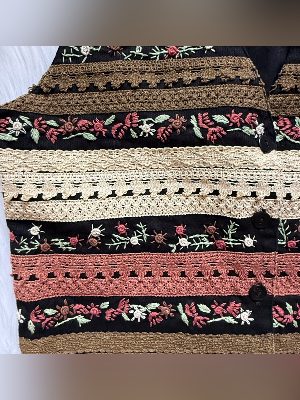 90’s New Direction Bric-a-brac Vest Small - Picture 3 of 5